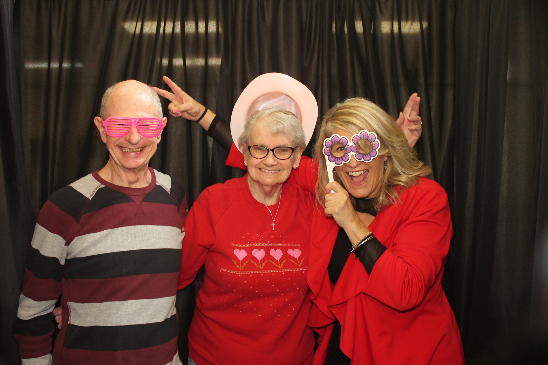 Central Connections Valentines Day | View more photos from the event at gallery.photoboothcincy.com/u/PhotoBoothCincy/Central-Connections-Valentines-Day